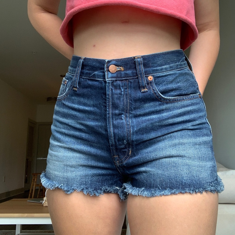 madewell jean shorts!
